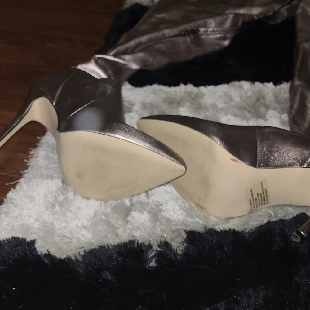 Elegant Pewter Metallic Knee-High Boots - Size 8.5